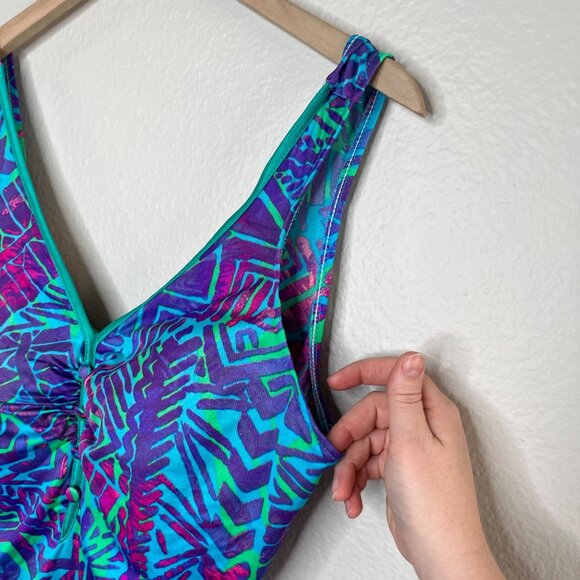 Vintage Maxine Of Hollywood One-Piece Blue Geometric V-Neck Swimsuit - Picture 6 of 9